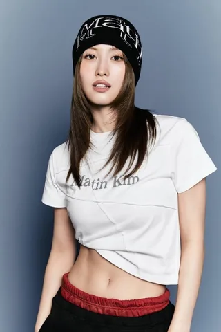 Matin Kim เลือก Momo วง TWICE เป็นแบรนด์แอมบาสเดอร์คอลเลกชัน Fall 2026
