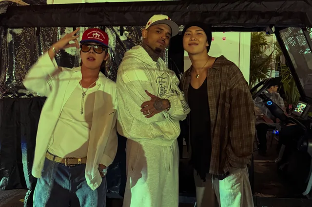 RM และ J-Hope วง BTS เจอเสียงวิจารณ์หลังร่วมคอนเสิร์ต Chris Brown