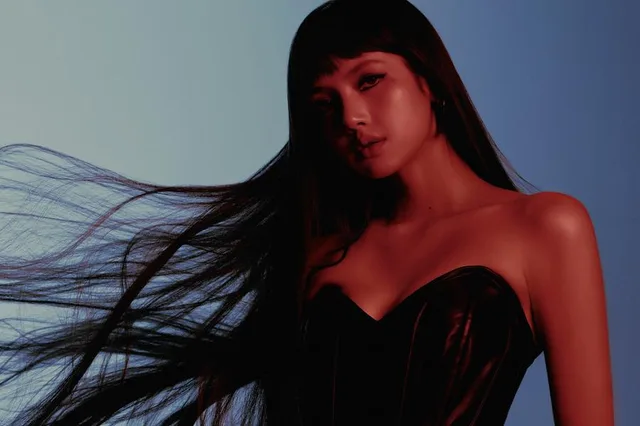 Lisa BLACKPINK ปล่อยทีเซอร์เพลงใหม่ “SaWaDiKa” แฟนๆ กรี๊ดสนั่น!