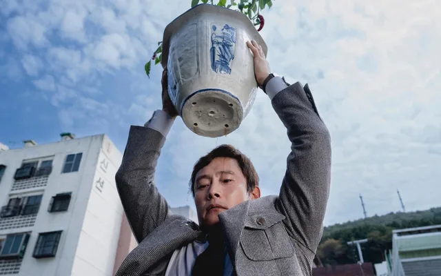Netflix จัดเต็ม! เพิ่มฉากใหม่ 19 นาทีใน 'No Other Choice' ฉบับขยายของ Park Chan Wook