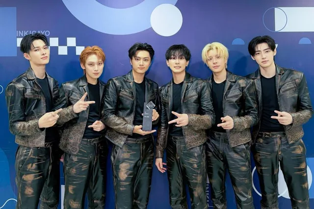 ENHYPEN คว้าชัยชนะครั้งที่ 5 ติดต่อกันสำหรับเพลง "Bloody Paradise" ในรายการ "Inkigayo" สร้างประวัติศาสตร์ Grand Slam!
