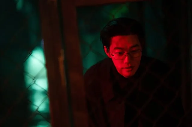 ซีรีส์ 'The Rat' ของ Ryu Jun Yeol พุ่งติดอันดับ 8 ชาร์ต Netflix ทั่วโลก!