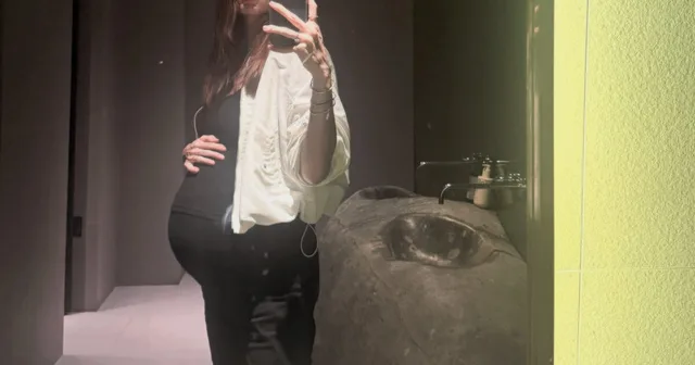 นักแสดงสาวคลอดลูกชายก่อนกำหนด 1 เดือน แฟนๆ แห่ยินดี