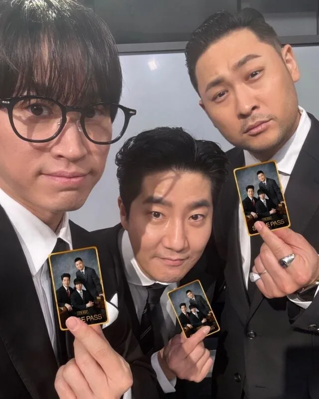 YouTuber สหรัฐฯ ประมูลโกดัง 4,000 ดอลลาร์ เจอของดี! อุปกรณ์สตูดิโอของ Epik High