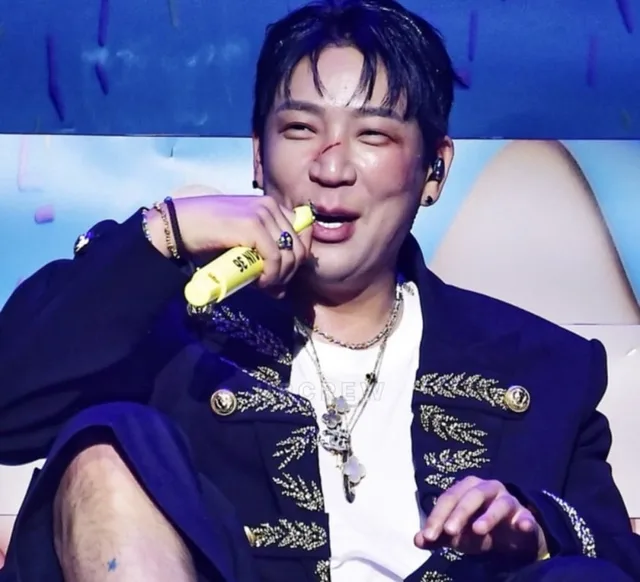 MC Mong เตรียมจ่ายค่าเทอมนักศึกษา 1 คน ฉลองวันเกิด ท่ามกลางข้อพิพาททางกฎหมายกับ Kim Min Jong