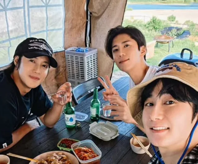 สามหนุ่ม SS501 แย้มข่าวดีถึง "จุดเริ่มต้นใหม่" หลังคอนเสิร์ตญี่ปุ่นถูกยกเลิก