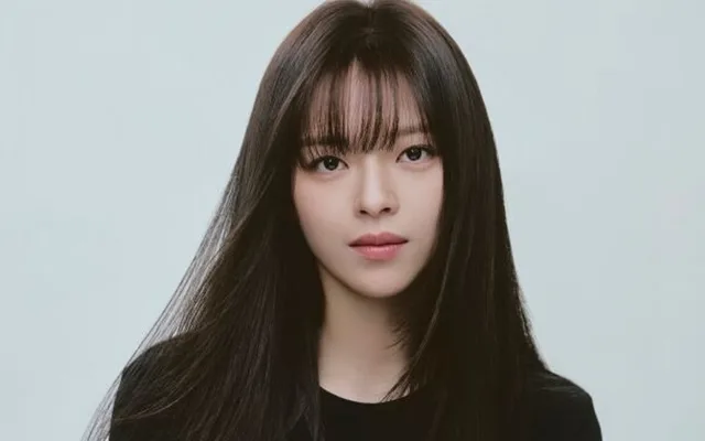Jeongyeon TWICE เผยลุคใหม่สุดปังในภาพโปรไฟล์ เตรียมพร้อมสำหรับบทบาทใหม่