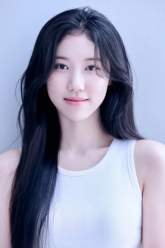 Lee Re เซ็นสัญญาพิเศษกับ Chorokbaem Entertainment พร้อมลุยงานเต็มที่!