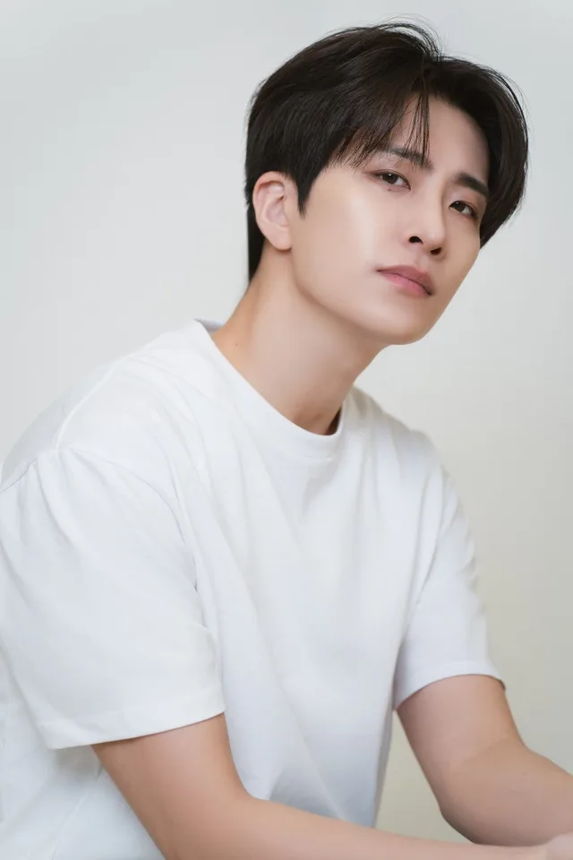 Youngjae GOT7 ฉลองวันเกิดด้วยการบริจาค 10 ล้านวอนให้ศูนย์พักพิงสุนัข