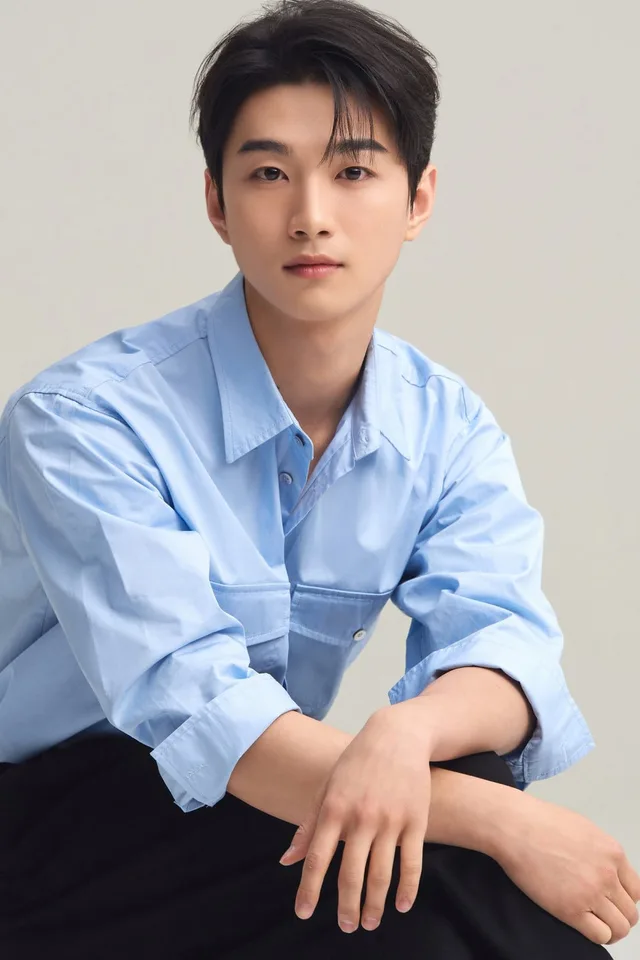 Lee Su Chan ชิมลางบทตัวร้ายครั้งแรกในภาพยนตร์เดบิวต์ 'Boy's Diary'