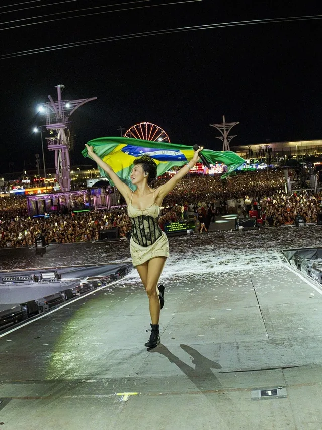 Hwa Sa เล่าความรู้สึกหลังระเบิดความมันส์บนเวที Rock in Rio ต่อหน้าแฟนเพลง 80,000 คน!