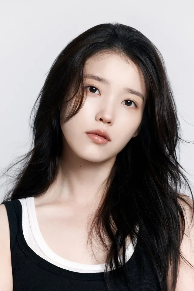 IU ฉลองครบรอบเดบิวต์ 18 ปี ด้วยการบริจาค 200 ล้านวอนให้ 4 องค์กร