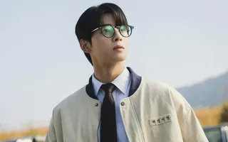 เจอเครื่องดักฟังใต้โต๊ะคาเฟ่ของ Cha Eun Woo ตำรวจกำลังสอบสวนหญิงวัย 50