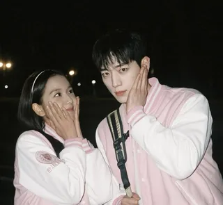 แฟนๆ กรี๊ด! Jisoo BLACKPINK กับ Seo Kang Jun ตกเป็นข่าวเดทกัน ชาวเน็ตเชียร์หนักมาก