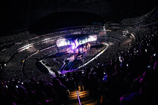 BTS สร้างประวัติศาสตร์! ทัวร์คอนเสิร์ตกวาดรายได้ทะลุ 500 ล้านดอลลาร์วงแรกของโลก