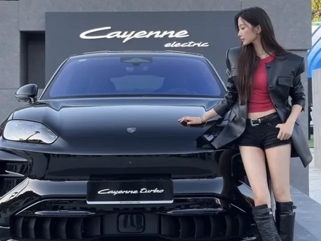 Moon Ga Young สวยเฉียบในงานซูเปอร์คาร์ ทำเอาแฟนๆ ตะลึง!