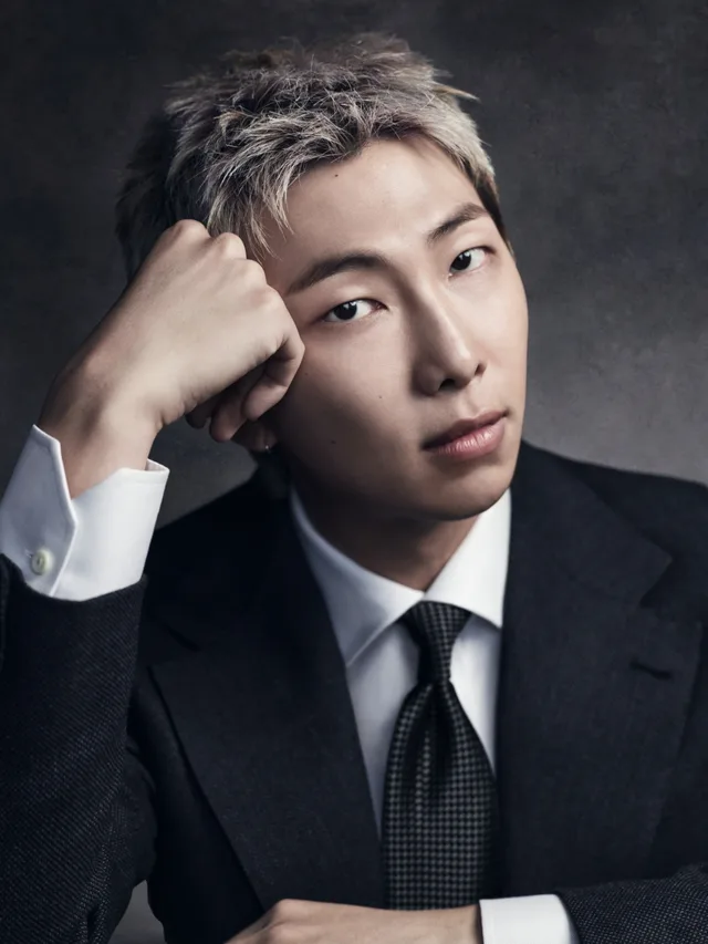 RM วอนแฟนๆ งดรวมตัวหน้าโรงแรมระหว่างทัวร์คอนเสิร์ต