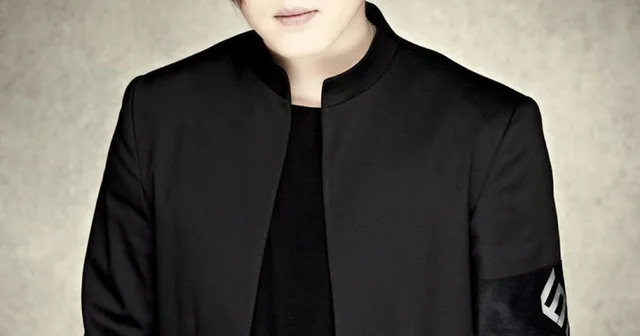 Moon Heejun H.O.T. แย้มข่าวดีฉลอง 30 ปีเดบิวต์ พร้อมฝากข้อคิดเรื่องเงินถึงไอดอลรุ่นน้อง