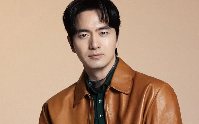 Lee Jin Wook เตรียมเป็นนักนิติเวชสุดเท่ในซีรีส์ใหม่ 'Unnatural' ประกบ YoonA