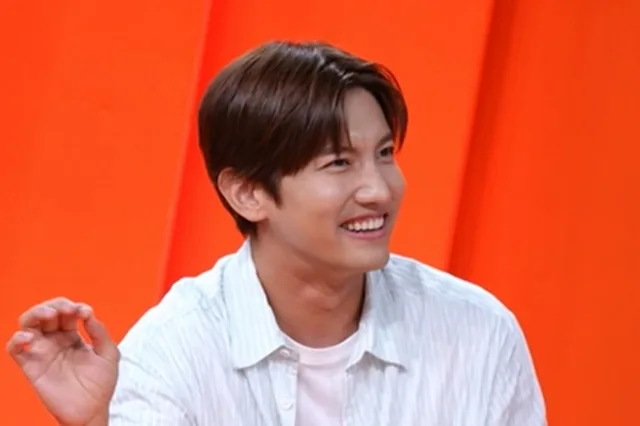 Changmin TVXQ เตรียมปล่อยมุกเด็ด แซว Park Myung Soo ในฐานะ Special MC รายการ 'Boss in the Mirror'