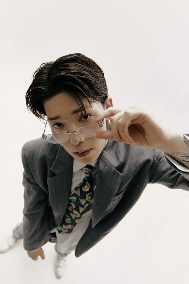 ZELO อดีตสมาชิก B.A.P ปล่อยซิงเกิลใหม่ 'BANANA' แนว Brazilian funk จัดเต็มทั้งแต่งเนื้อ, ทำนอง, ยันกำกับโชว์เอง!