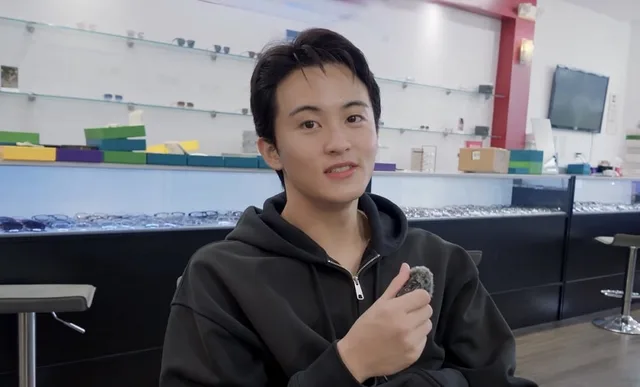 Mark Lee เผยความมุ่งมั่นสู่การเป็นศิลปินที่ดีที่สุดในแบบของตัวเอง