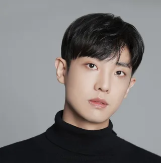 Lee Joon อดีตสมาชิก MBLAQ โชว์สเต็ปแดนซ์สะกดชาวแคนาดา