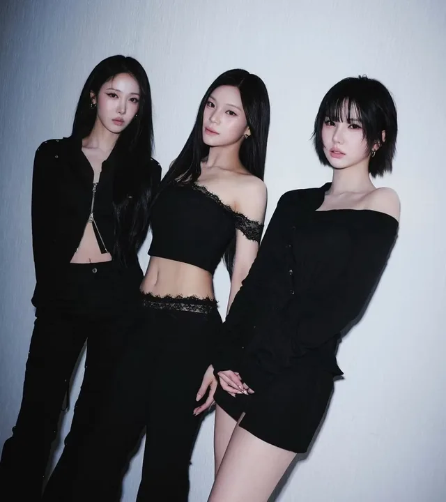 Eunha, SinB, และ Umji เปิด SNS ใหม่ในชื่อตัวเอง ท่ามกลางการพูดคุยเรื่องชื่อวง
