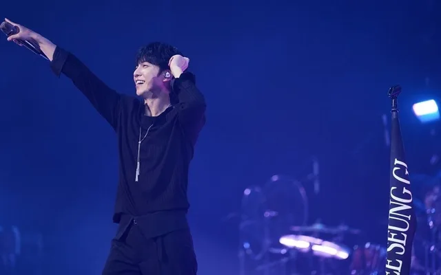Lee Seung Gi จัดคอนเสิร์ตเดี่ยวครั้งแรกในรอบ 13 ปี ลดที่นั่งลง 10% เพื่อความสบายของแฟนๆ