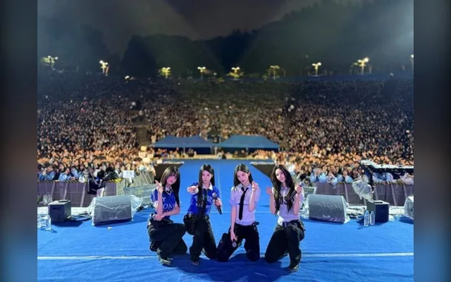 ILLIT จัดเต็มที่งานมหาวิทยาลัยยอนเซ แจกนกหวีด แถมเปลี่ยนท่อนฮุกเป็นเพลงเชียร์หางาน!